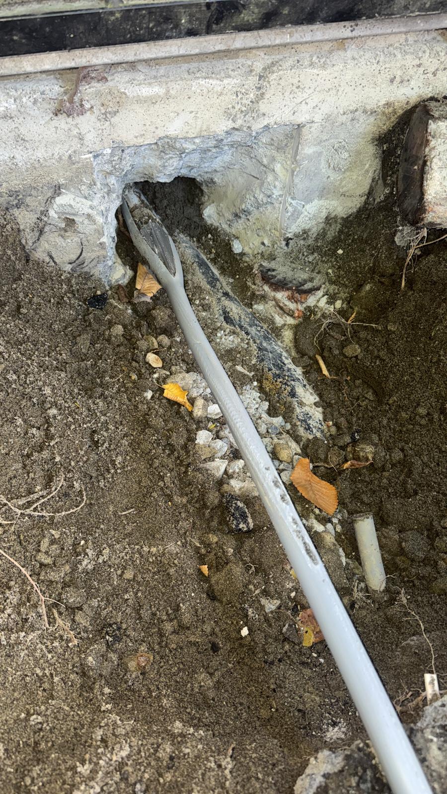 No-dig water main replacement in progress